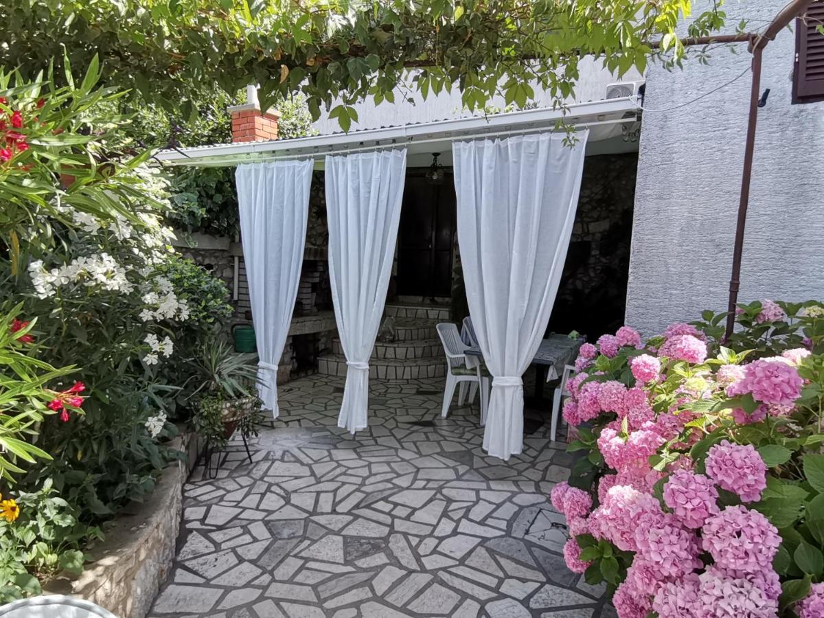 Holiday House Belavista 诺维·维诺多尔斯基 外观 照片