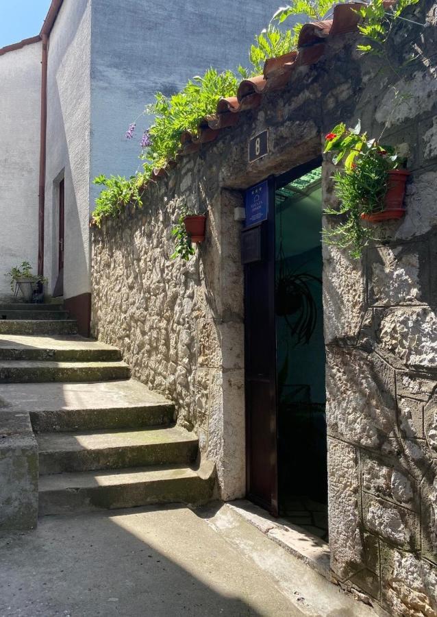 Holiday House Belavista 诺维·维诺多尔斯基 外观 照片