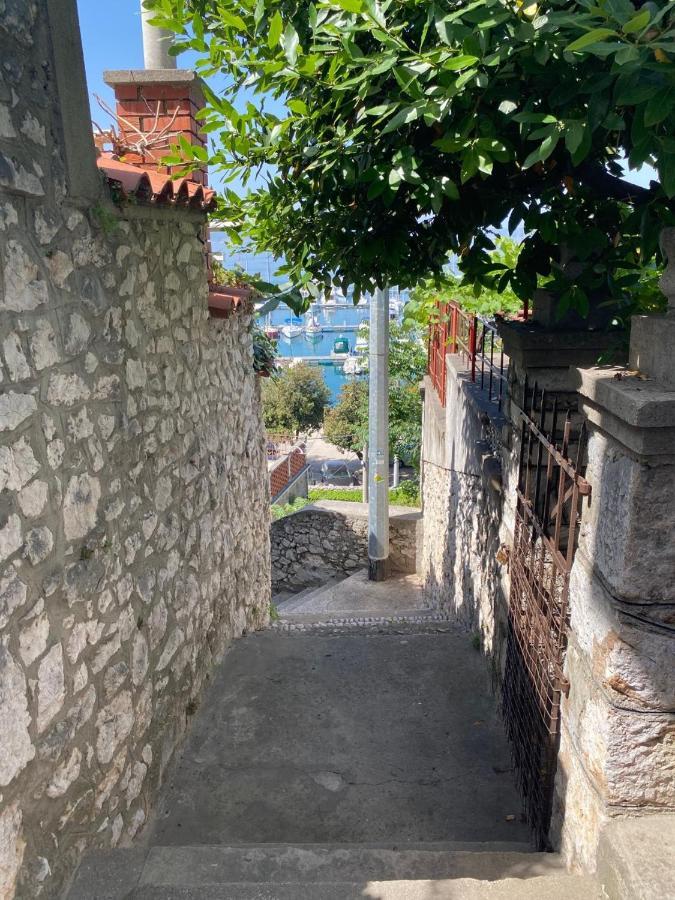 Holiday House Belavista 诺维·维诺多尔斯基 外观 照片